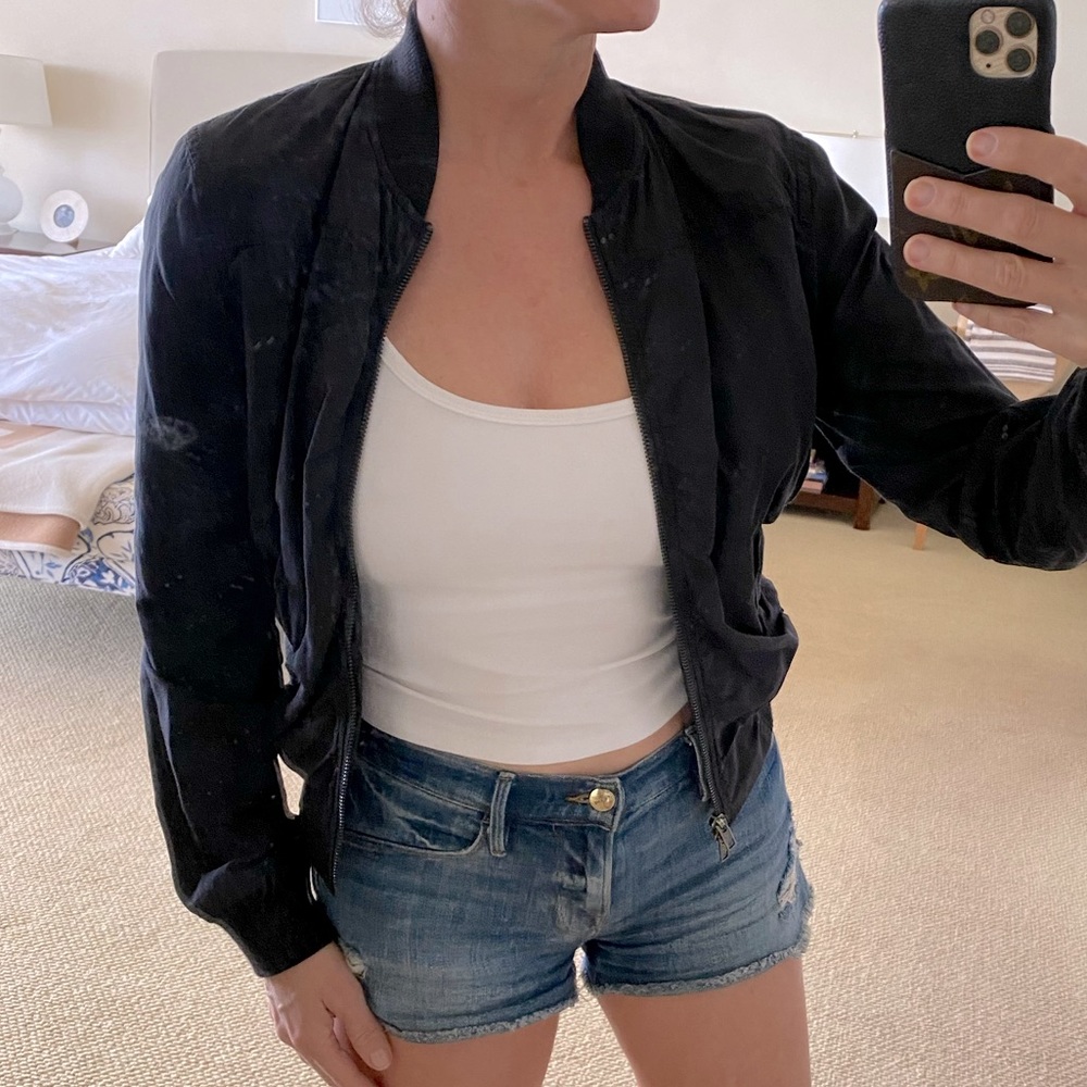 Vince black bomber jacket XS